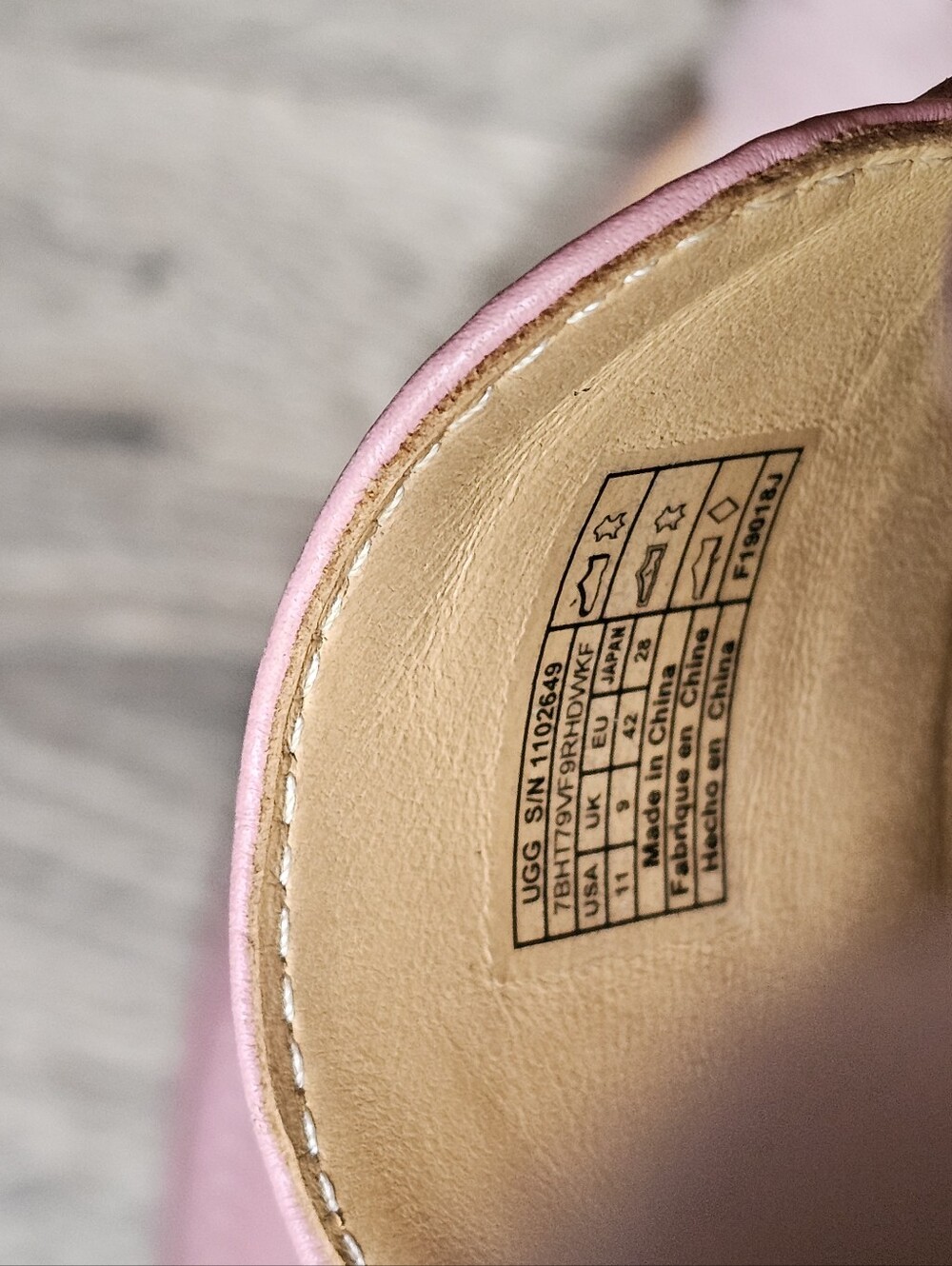 EUC UGG Shane Loung Loafer Sz 11 - Picture 6 of 11